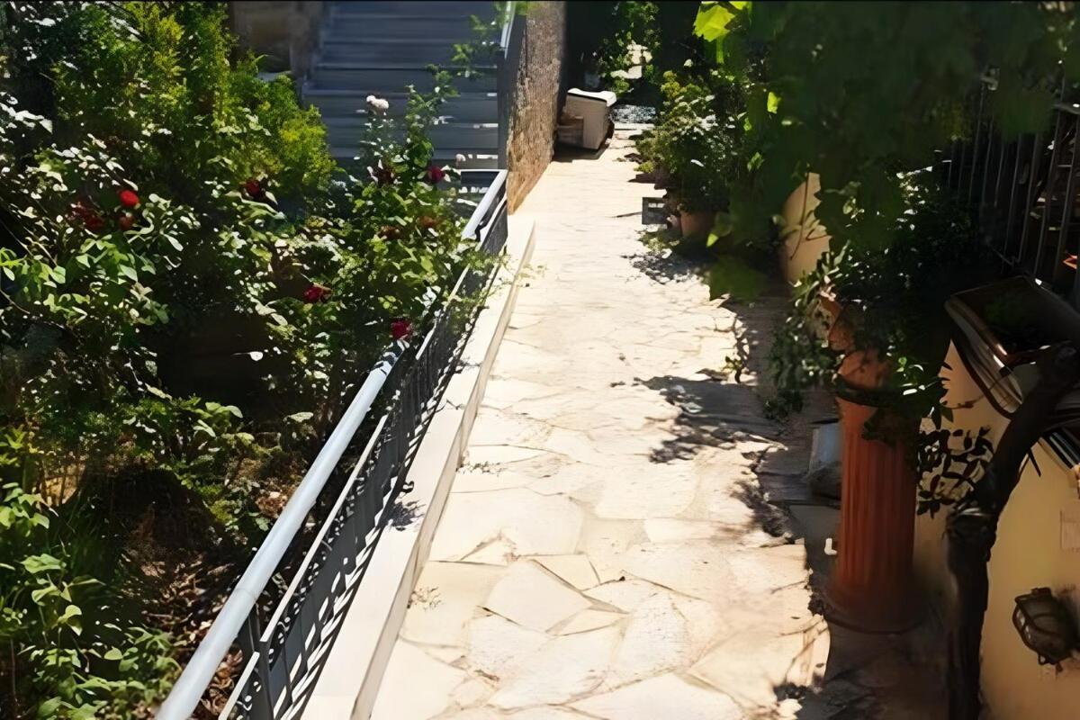 Σύγχρονο Vintage Στο Μαρούσι Apartment Атина Екстериор снимка